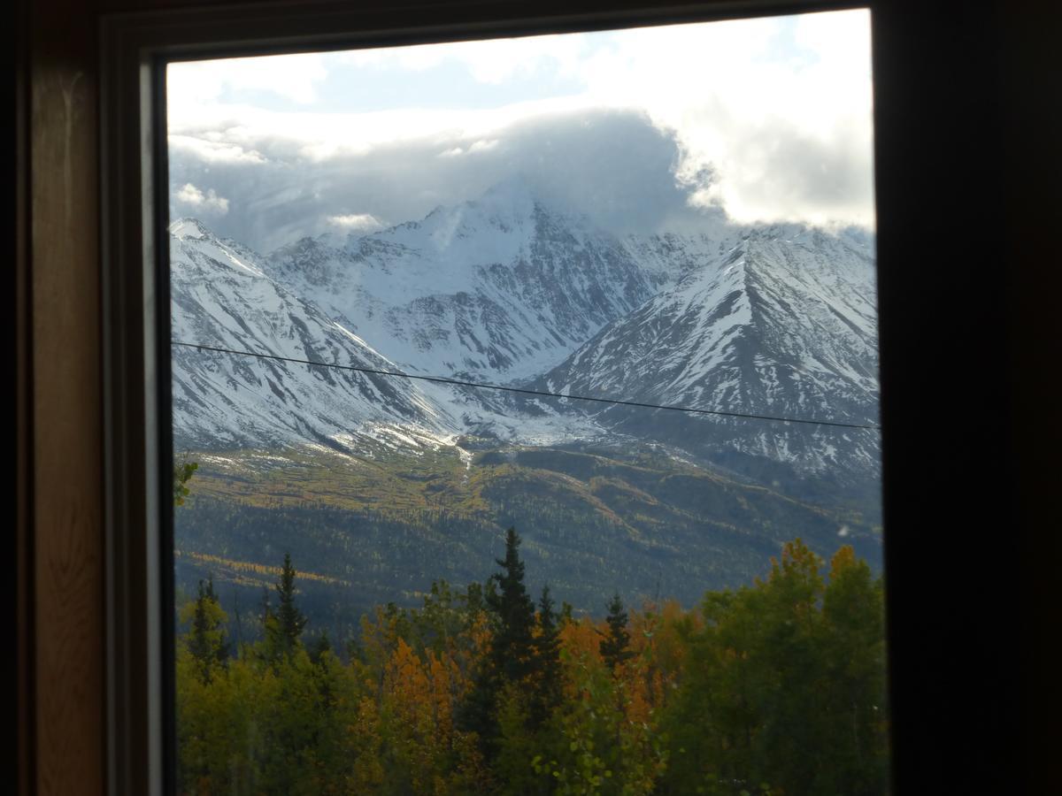 Wanderer'S Inn Backpackers Hostel Haines Junction Exterior photo